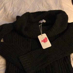 L'ATISTE Sweaters - L’Atiste by Amy Sweater L'ATISTE Sweaters - L’Atiste by Amy Sweater